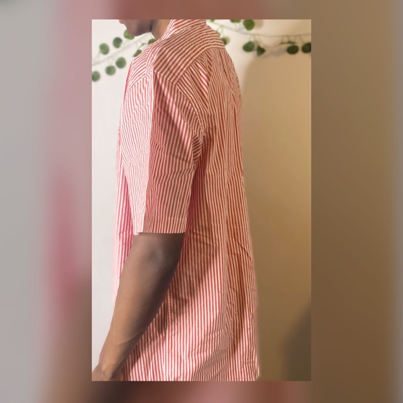 Old Navy Mens Red & White button down shirt - Picture 5 of 6